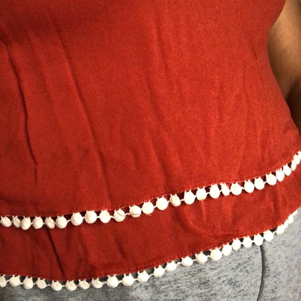 Flowy Ruffle Tank Top - Picture 4 of 5